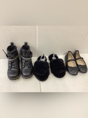 Black boots, slippers, and flats Toddle bundle